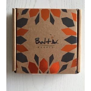 Baby amber teething relief necklace, new